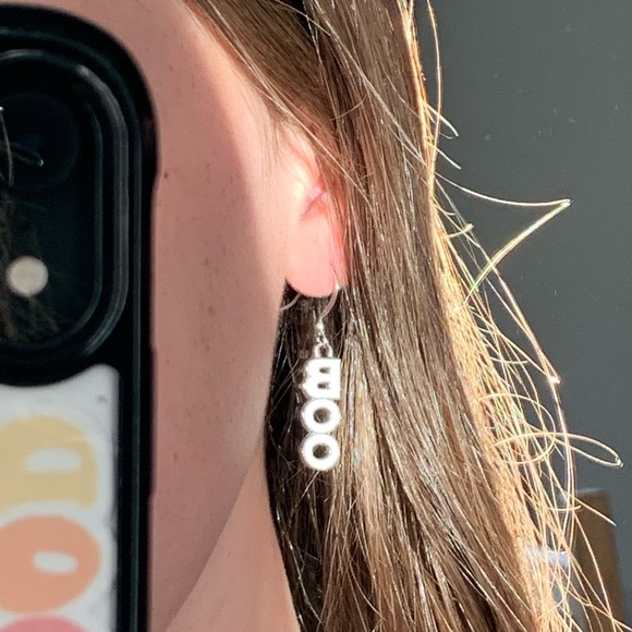 👻 BOO earrings 👻 - Picture 2 of 2